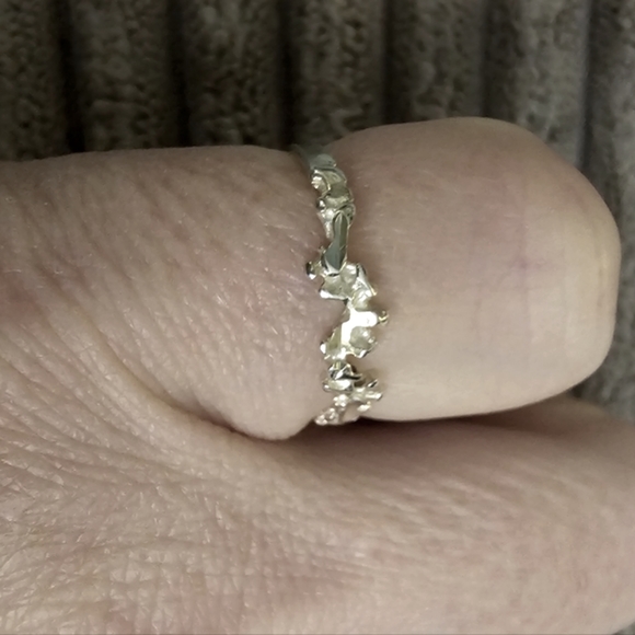 Delicate Silver Ring - Picture 3 of 7